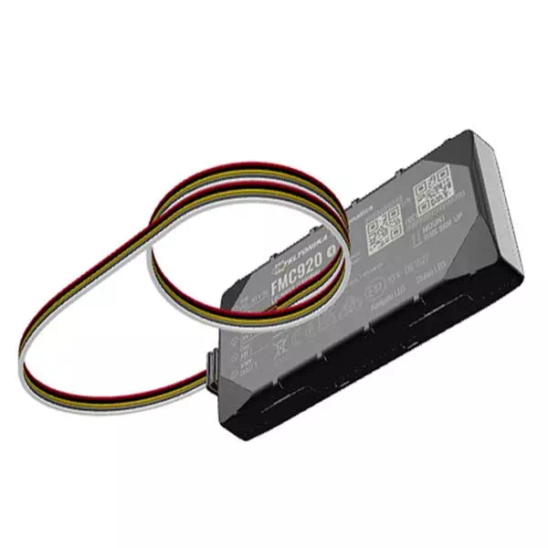 FMC920-localizzatore-satellitare-vista-dal-basso